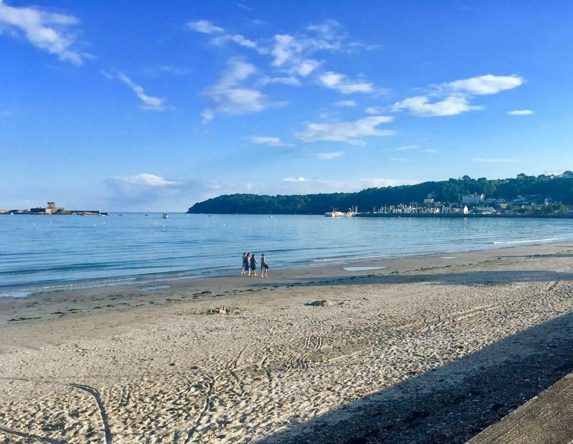 Beautiful 1Br Apartment In Historic St Aubin House Exterior photo