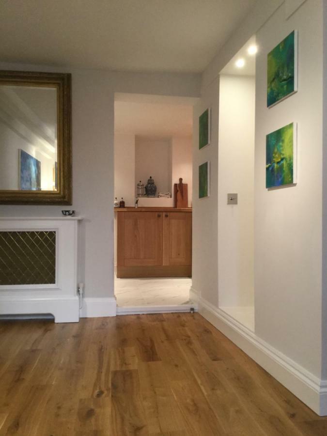 Beautiful 1Br Apartment In Historic St Aubin House Exterior photo