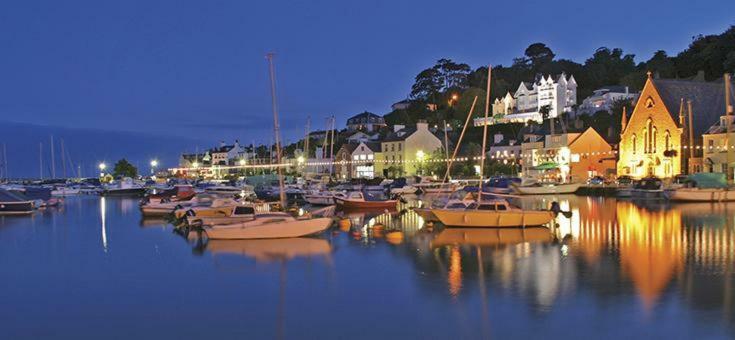 Beautiful 1Br Apartment In Historic St Aubin House Exterior photo