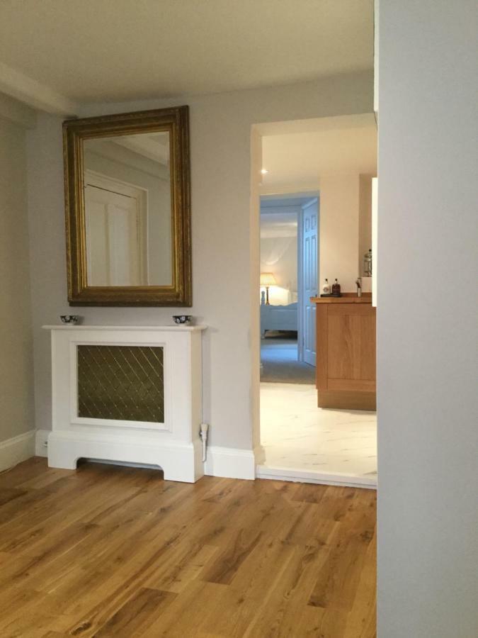 Beautiful 1Br Apartment In Historic St Aubin House Exterior photo
